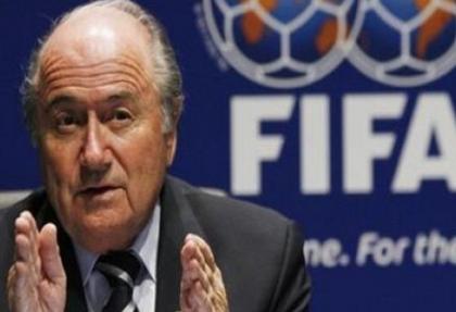 FIFA Başkanı Blatter'in maaşı tartışılıyor