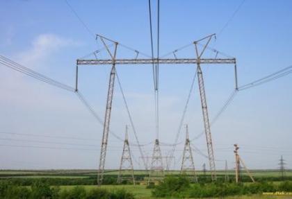 Ukrayna, Kırım'a elektrik arzını yüzde 50 kıstı